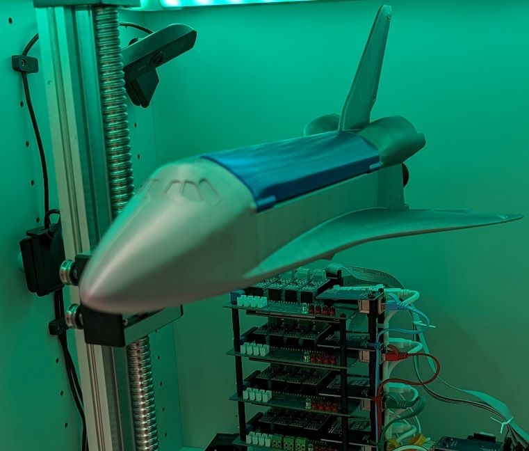 Picture of a small space shuttle